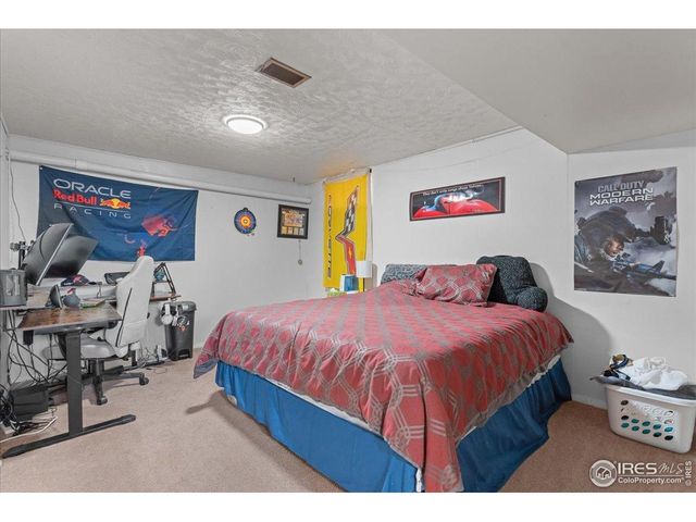 734 Victoria Dr, Fort Collins, CO 80525