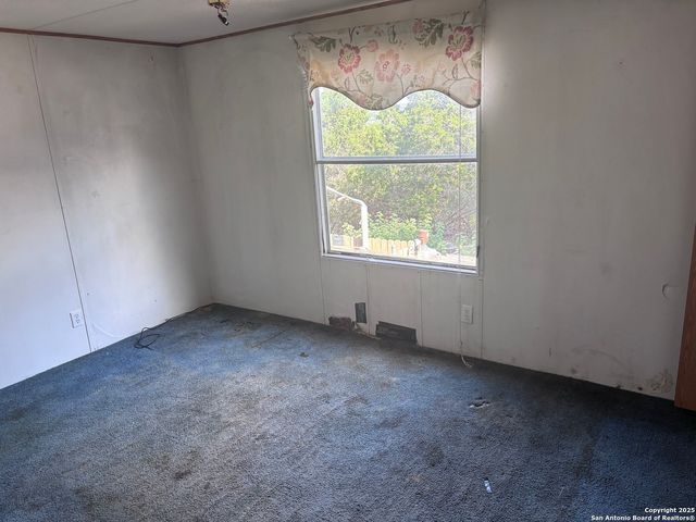 2253 Waterfront Park, Canyon Lake, TX 78133