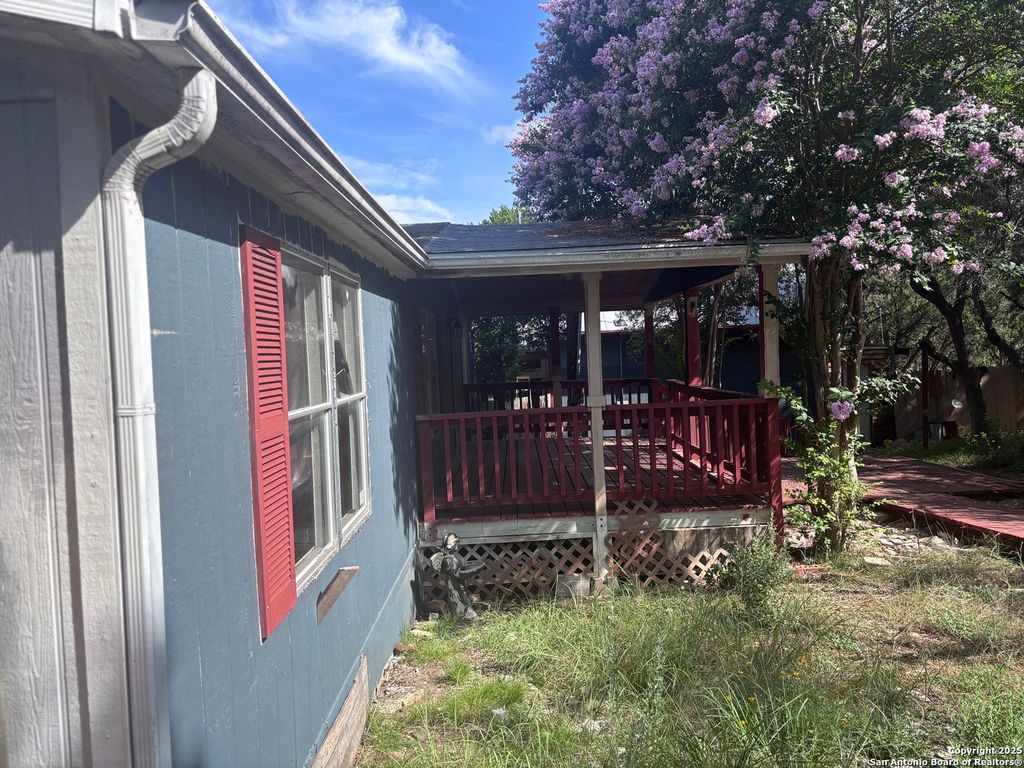 2253 Waterfront Park, Canyon Lake, TX 78133