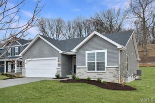 28 Shady Elm Court, St Charles, MO 63301