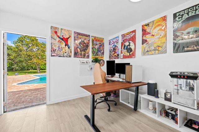 5500 SW 111th Terrace, Davie, FL 33328