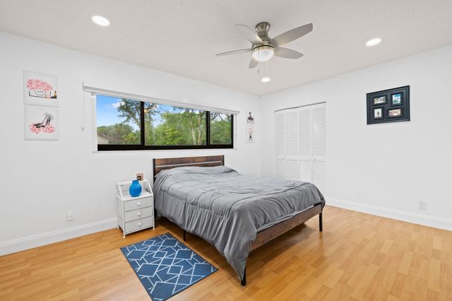 5500 SW 111th Terrace, Davie, FL 33328