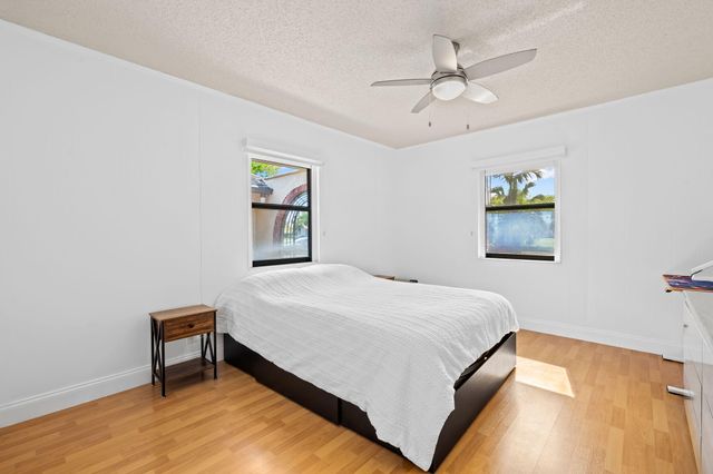 5500 SW 111th Terrace, Davie, FL 33328