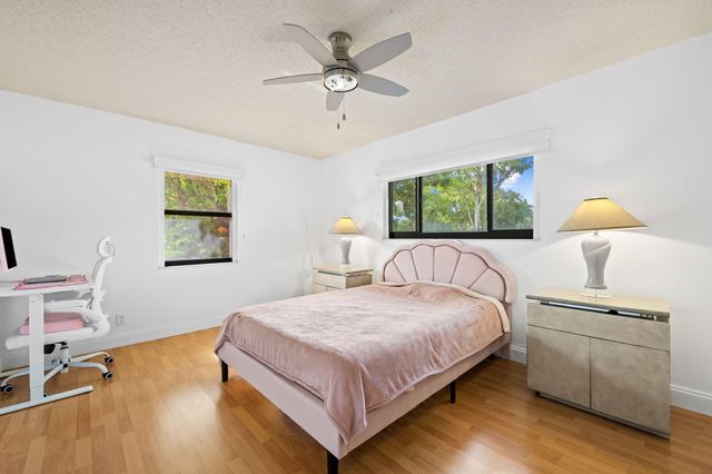 5500 SW 111th Terrace, Davie, FL 33328