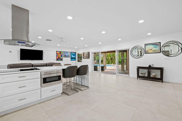 5500 SW 111th Terrace, Davie, FL 33328