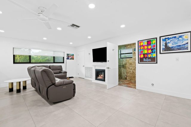 5500 SW 111th Terrace, Davie, FL 33328