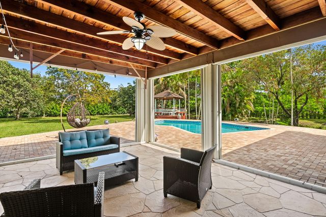 5500 SW 111th Terrace, Davie, FL 33328