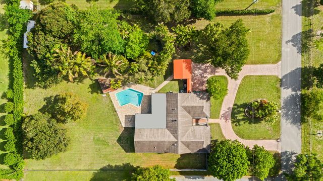 5500 SW 111th Terrace, Davie, FL 33328