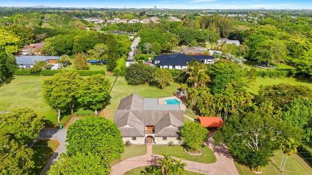 5500 SW 111th Terrace, Davie, FL 33328