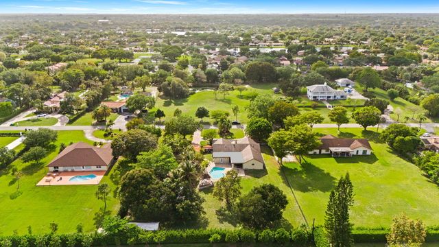 5500 SW 111th Terrace, Davie, FL 33328