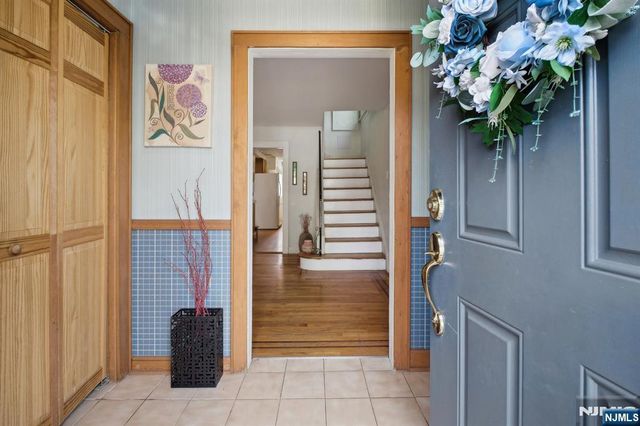 884 Helen Street, Teaneck, NJ 07666