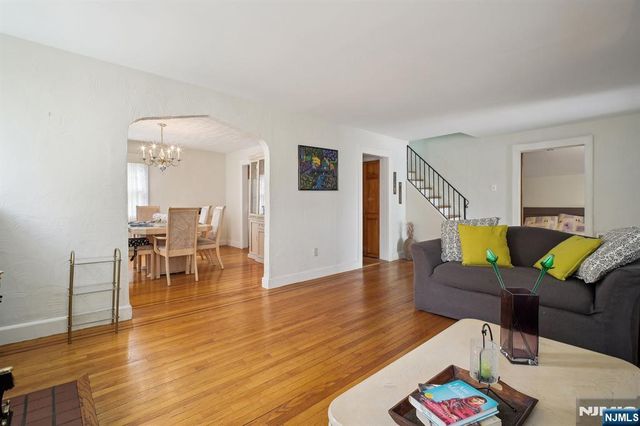 884 Helen Street, Teaneck, NJ 07666