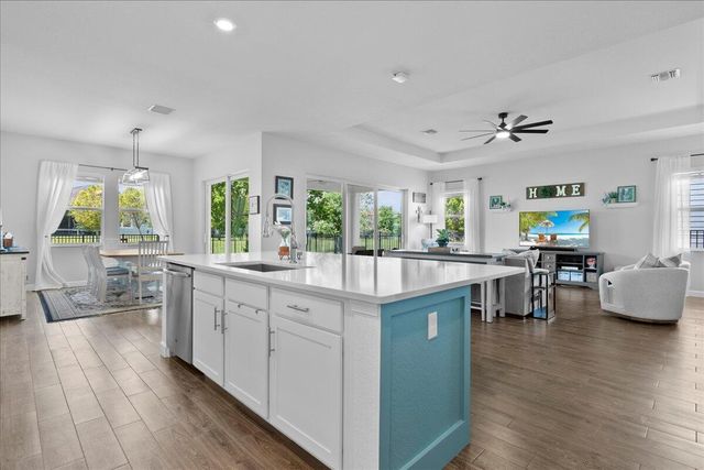 1059 Sweetgrass Street, Loxahatchee, FL 33470