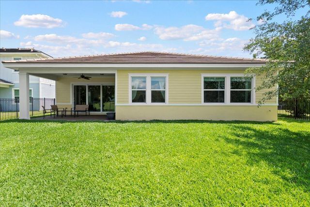 1059 Sweetgrass Street, Loxahatchee, FL 33470