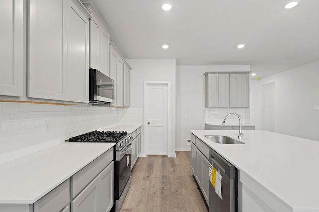 16969 Hazelnut Drive, Conroe, TX 77302