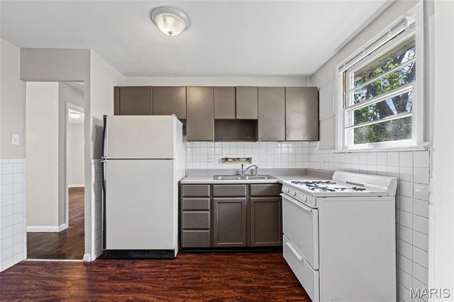 914 Highmont Drive, Ferguson, MO 63135