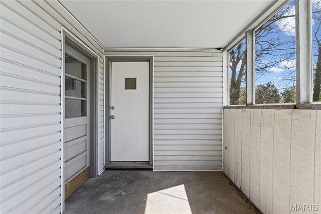 914 Highmont Drive, Ferguson, MO 63135