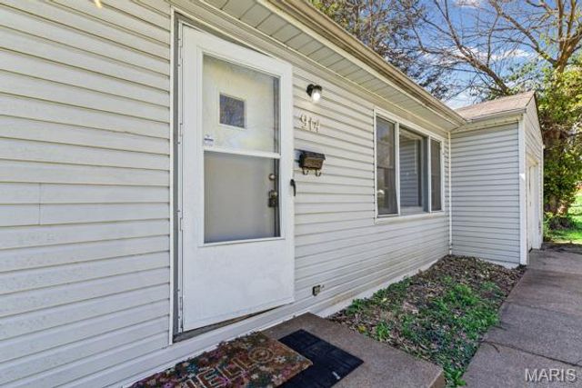914 Highmont Drive, Ferguson, MO 63135