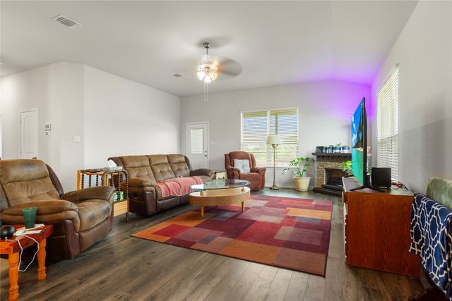 9805 Bridlewood Lane, Waco, TX 76708