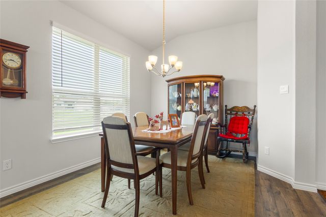 9805 Bridlewood Lane, Waco, TX 76708