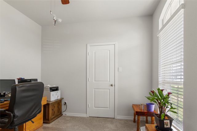 9805 Bridlewood Lane, Waco, TX 76708