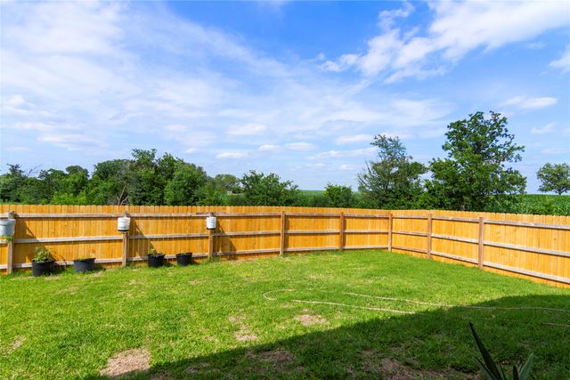 9805 Bridlewood Lane, Waco, TX 76708