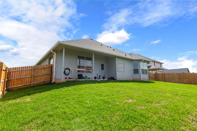 9805 Bridlewood Lane, Waco, TX 76708