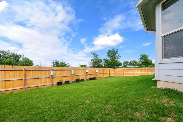 9805 Bridlewood Lane, Waco, TX 76708