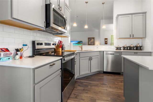 9805 Bridlewood Lane, Waco, TX 76708