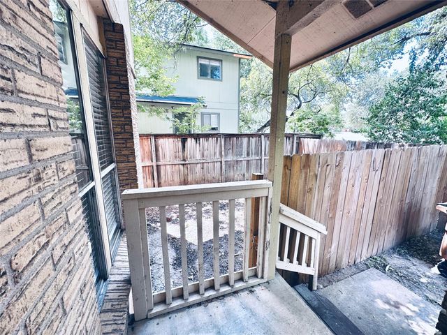 1318 Southport DR B, Austin, TX 78704