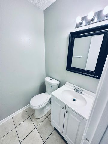 1318 Southport DR B, Austin, TX 78704