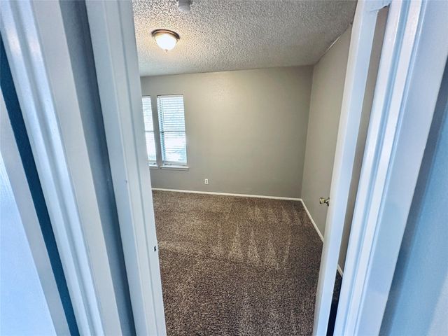 1318 Southport DR B, Austin, TX 78704