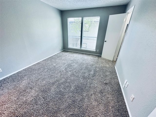 1318 Southport DR B, Austin, TX 78704