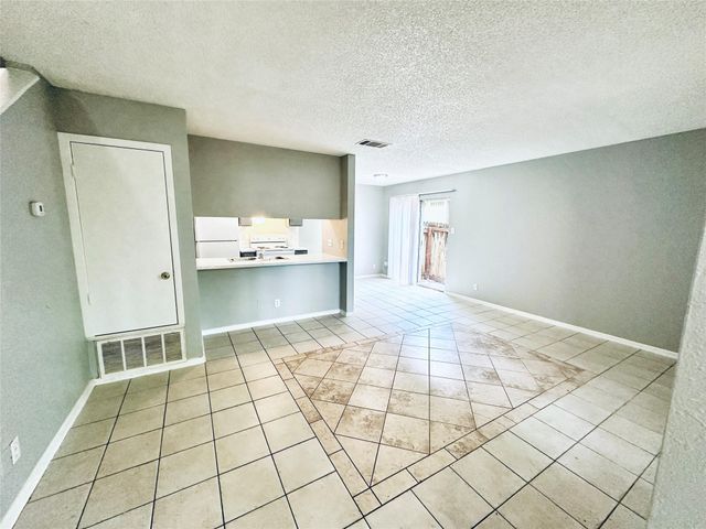 1318 Southport DR B, Austin, TX 78704