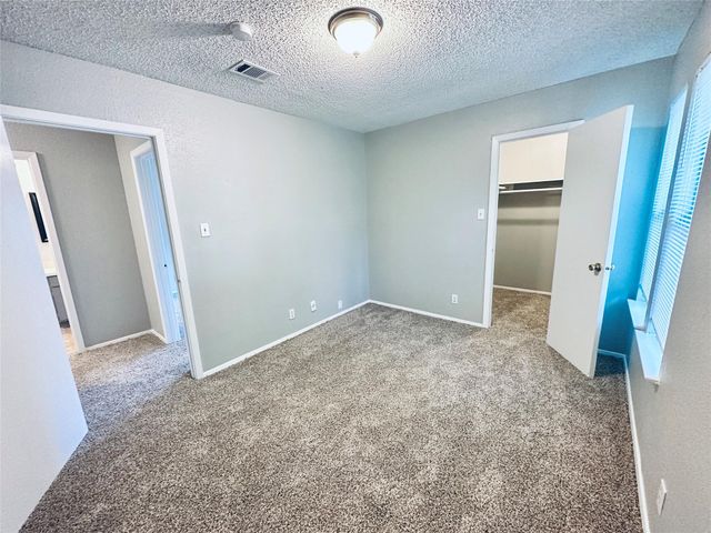 1318 Southport DR B, Austin, TX 78704