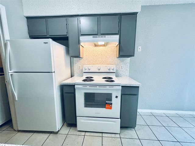 1318 Southport DR B, Austin, TX 78704