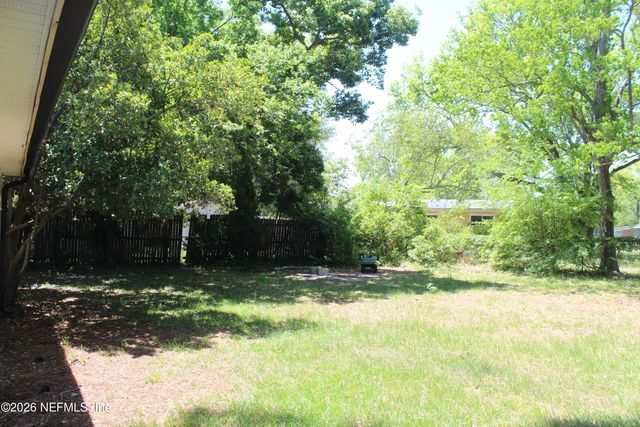 8114 NARANJA Drive W, Jacksonville, FL 32217