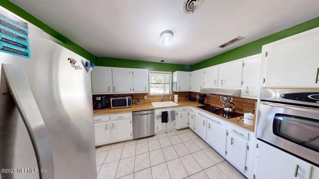 8114 NARANJA Drive W, Jacksonville, FL 32217