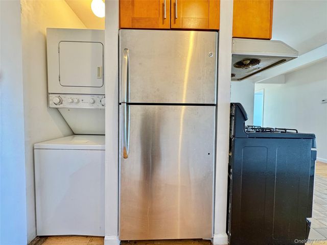9305 37th Avenue 3C, Jackson Heights, NY 11372