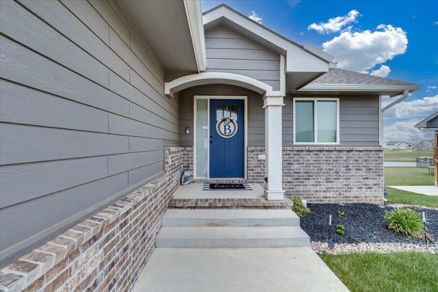 10536 W Sondra St, Maize, KS 67101