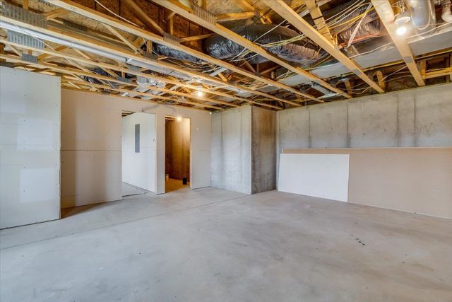 10536 W Sondra St, Maize, KS 67101