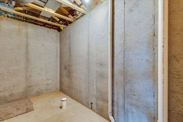 10536 W Sondra St, Maize, KS 67101