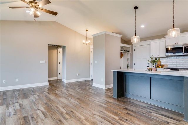 10536 W Sondra St, Maize, KS 67101