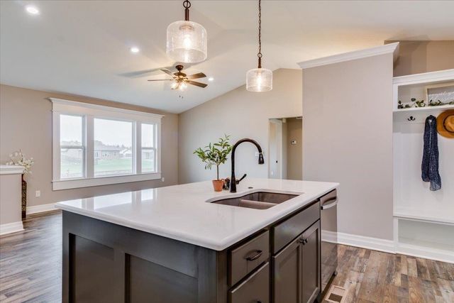 10536 W Sondra St, Maize, KS 67101