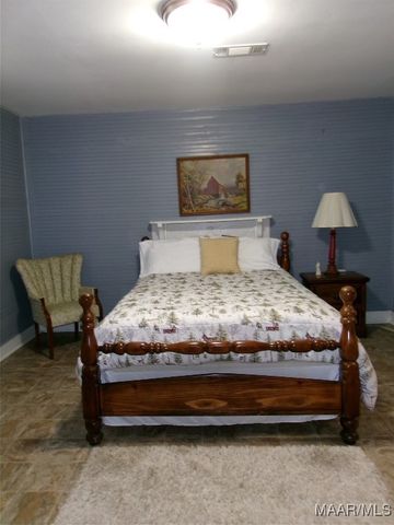 1732 Martin Luther King Street, Selma, AL 36703