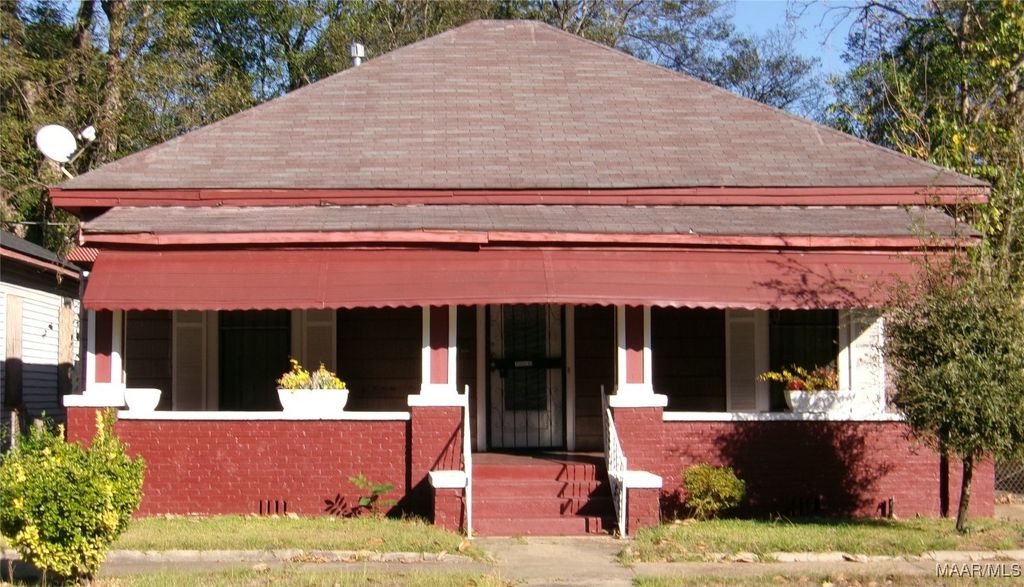 1732 Martin Luther King Street, Selma, AL 36703