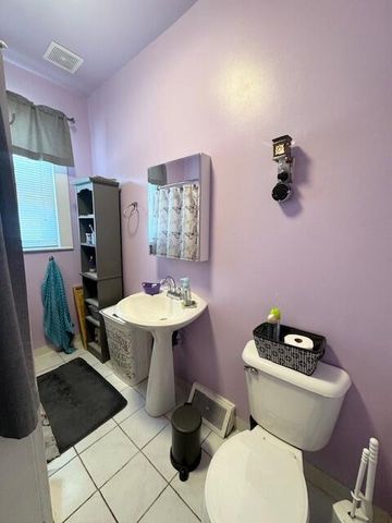 7402 8th AVENUE, Kenosha, WI 53143