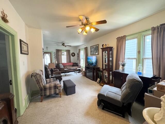 7402 8th AVENUE, Kenosha, WI 53143