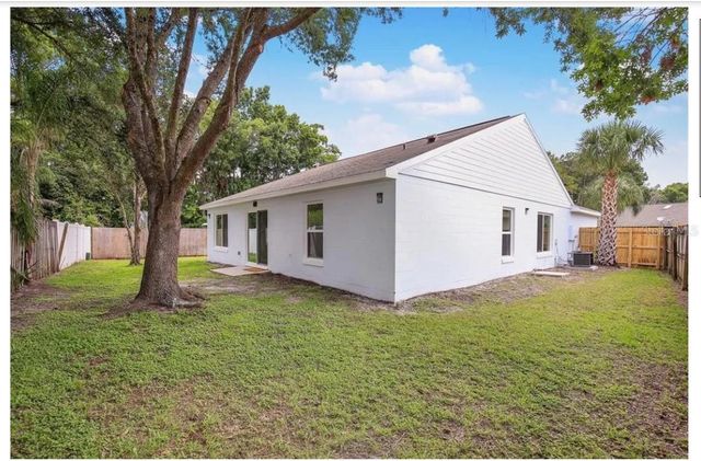 404 LANCERS DR, Winter Springs, FL 32708