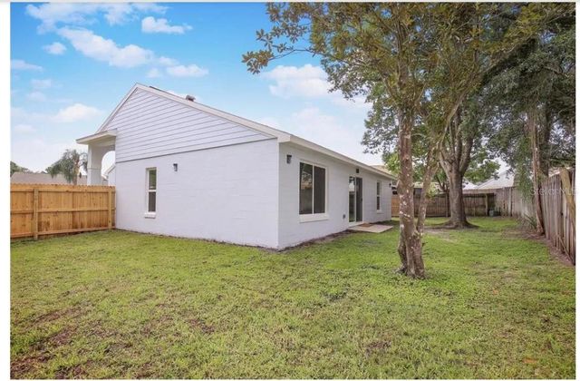 404 LANCERS DR, Winter Springs, FL 32708